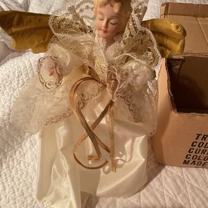 Elegant Angel Tree Topper with Gold Wings